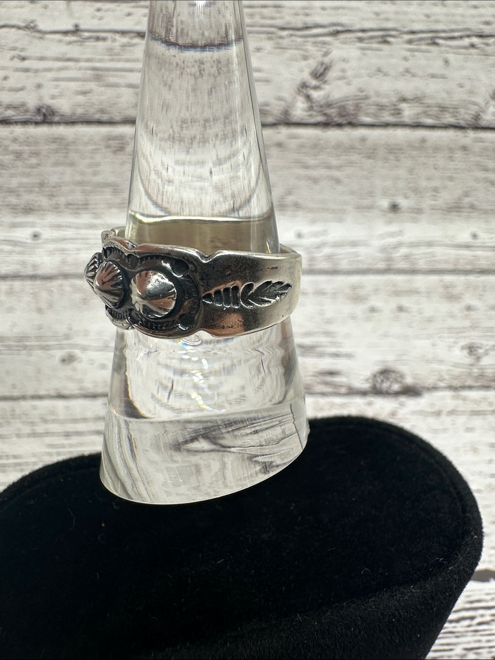 Women's Silver Concho-Style Band Ring - Classic Western Detail - Picture 3 of 7